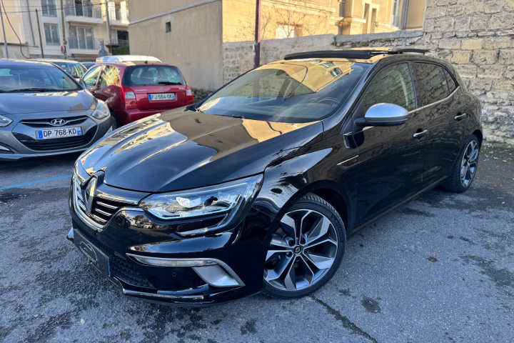 RENAULT MEGANE IV BERLINE