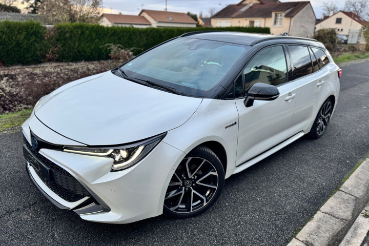 TOYOTA COROLLA TOURING SPORTS HYBRIDE MY21
